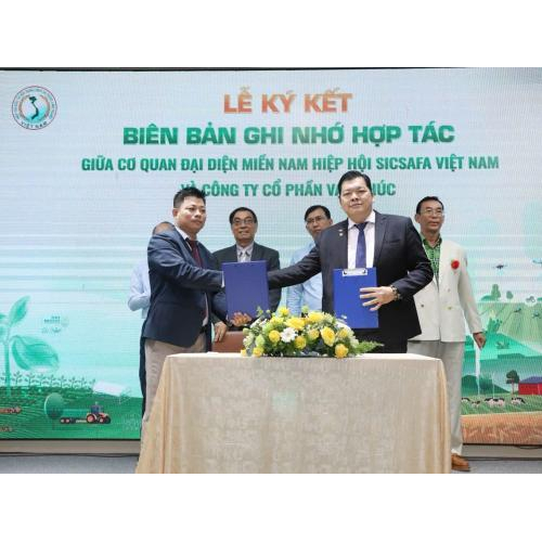 V. Ký kết hợp tác chiến lược